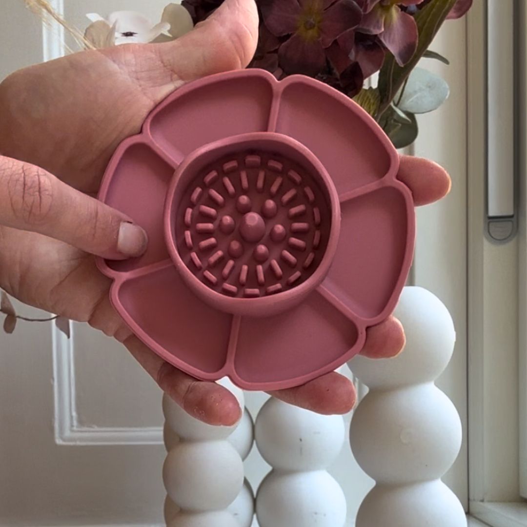 Alt-i-en penselvasker, penselholder m. malerum