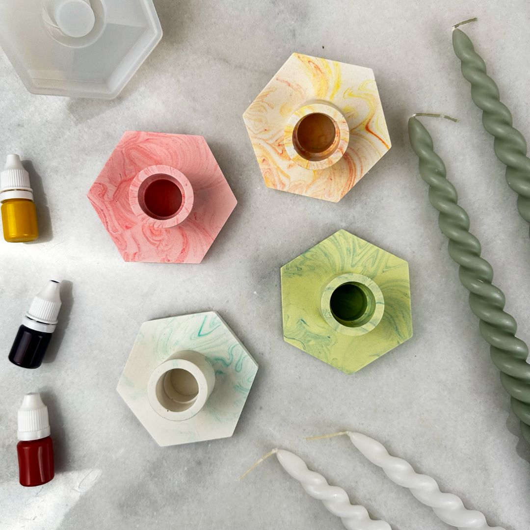 Diy jesmonite lysestager i marmoreffekt
