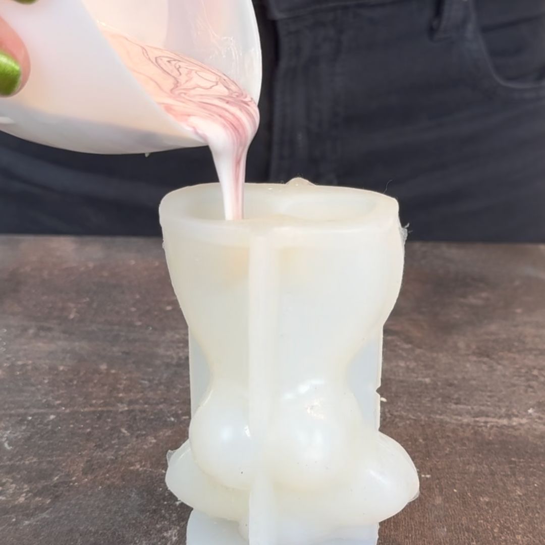 Fælles krea boks: DIY kvinde statue