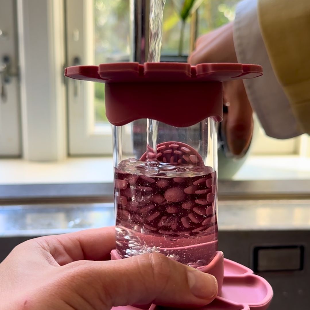 Alt-i-en penselvasker, penselholder m. malerum