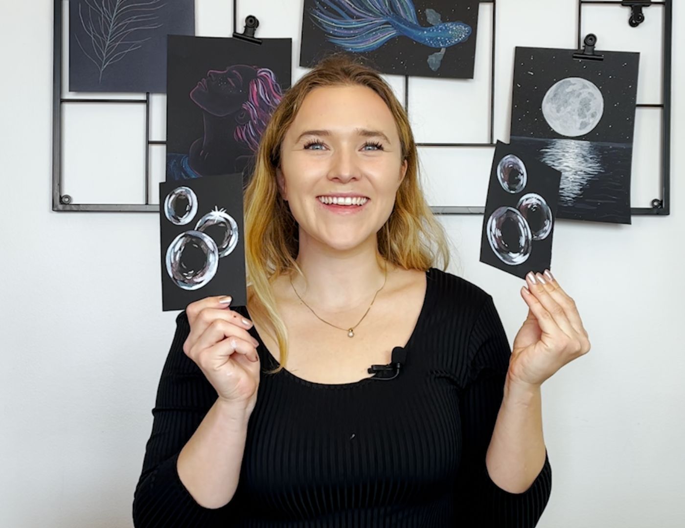 mal sæbebobler på sort postkort