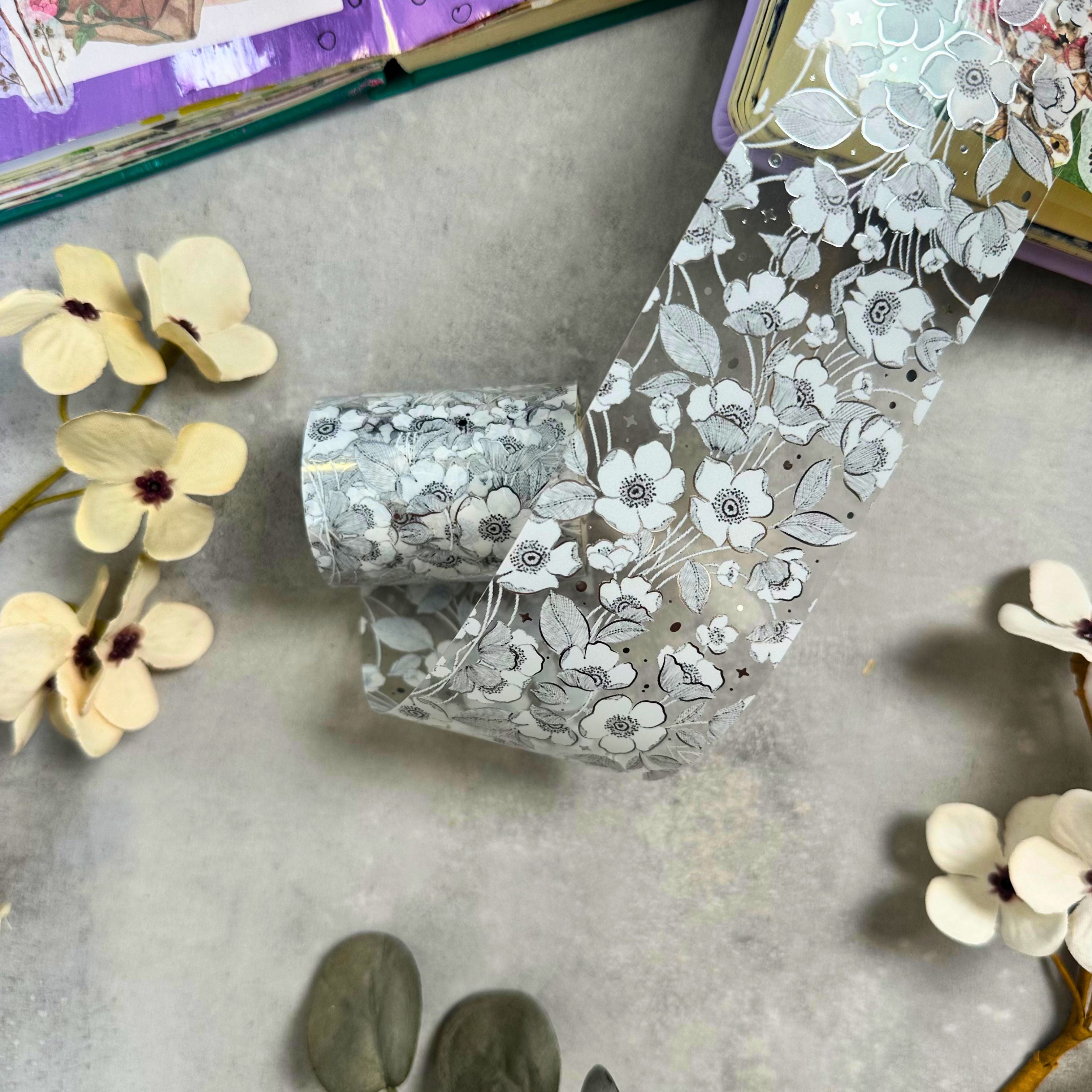 Tape med hvide blomster